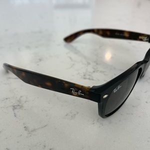 Ray-Ban NEW WAYFERER Brown Lens /Tortoise Frame RB 2132